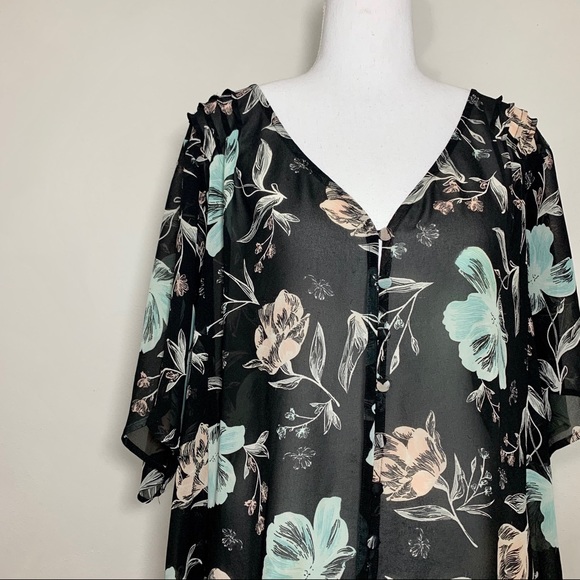 Torrid Goodnight Floral Chiffon Button Front Top 2 - Picture 3 of 10